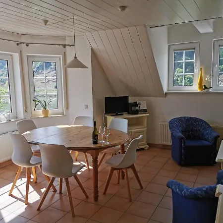 / Moseluferstrasse * Neef