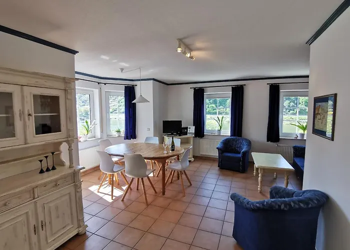 Apartamento / Moseluferstrasse Neef