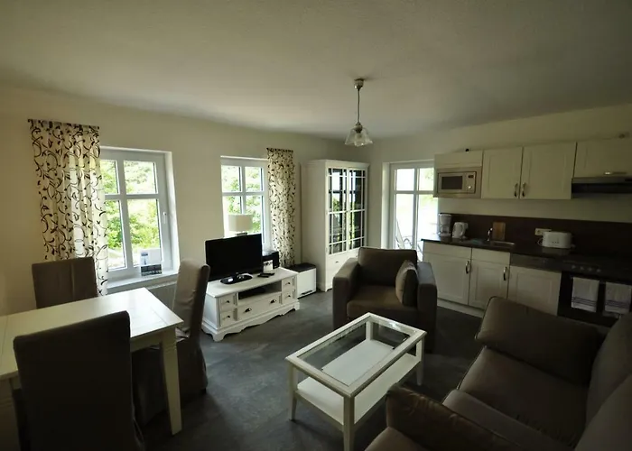 Apartamento / Moseluferstrasse Neef