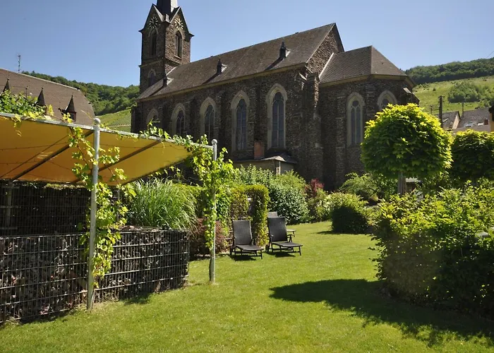 / Moseluferstrasse * Neef